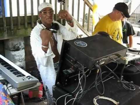 LIKEWATER BOYD JARVIS BACK YARD AFFAIR 001.AVI