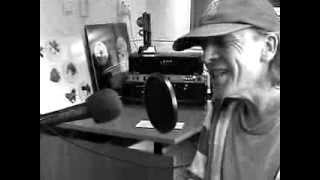 Baby Music: Lullaby:She is a Mom; live performance by Raimond Lap,