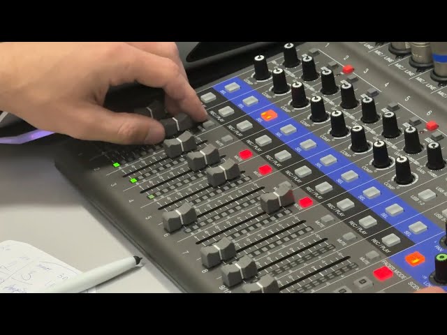 Глава округа Сергей Петров ответил на вопросы ангарчан