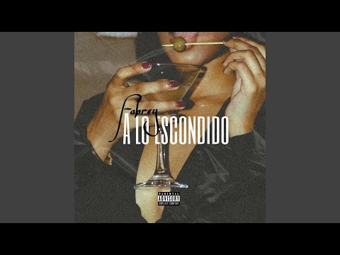 A lo escondido