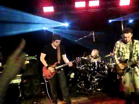 The Hue LIve at Martyr's in Chicago 4/9/11.MP4