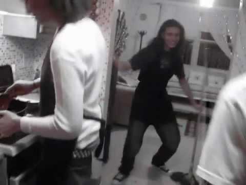 Extrella family - bailando sinverguenseria baby santo ft. shelow shaq