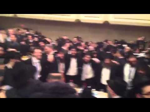 Dancing at Kinus Hashluchim