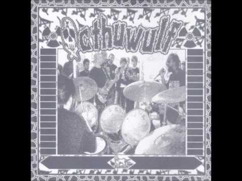 Cthuwulf - Squatter Riot (Seven Minutes Of Nausea cover)
