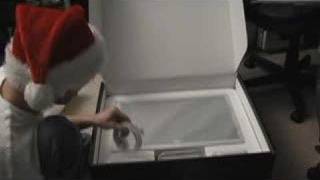 Video thumbnail for Unboxed: Apple 23-inch Cinema HD Display by David Di Franco