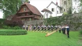 preview picture of video 'Alphornvereinigung Pilatus Kriens AVP - Pilatus Choral - Swiss Alphorns'