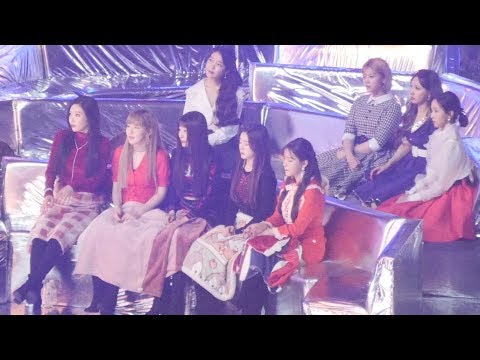 171202 트와이스,레드벨벳,아이유 -엑소(EXO) 전야 리액션 폭죽에 깜놀하는 조이,아이린,나연 [전체] 직캠 Fancam (2017 멜론 뮤직 어워드) by Mera