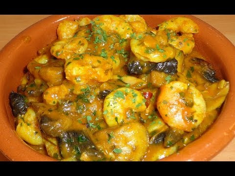 Gambas en salsa de ajos con champiñones facil y rapido.