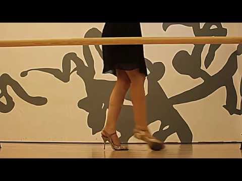 Isabella Fusi - Adorning "Llamada de amor porteno" Osvaldo Fresedo