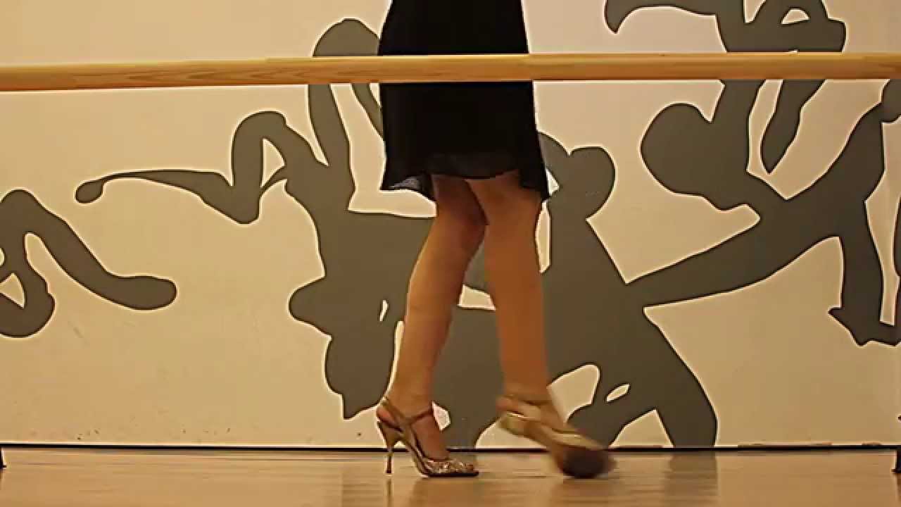 Isabella Fusi - Adorning "Llamada de amor porteno" Osvaldo Fresedo