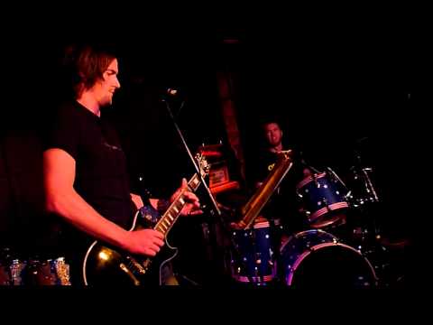Ian Mouser:  LIVE at the Ash St Saloon, PDX, Oct 2010 (4 of 6)