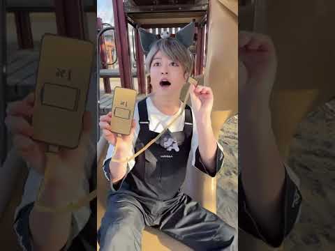 😂🔌 لما يكون الموبايل فاصل… والدماغ كمان!