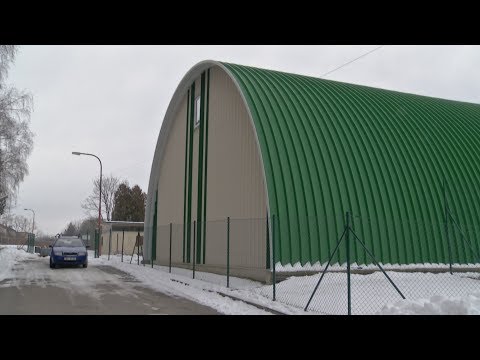 Tenisové kurty v Bystřici se po šesti letech dočkaly nových převlékáren