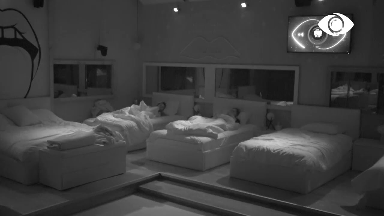 Kiara bisedon me Luizin: Ke ndonjë ves jashtë?