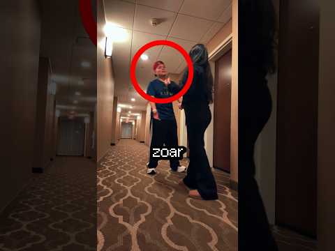 Ela caiu na pegadinha do seu irmão 😅 #shorts