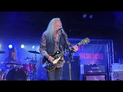 Rickey Medlocke Band - Sittin' On Top of the World " - Blackfoot