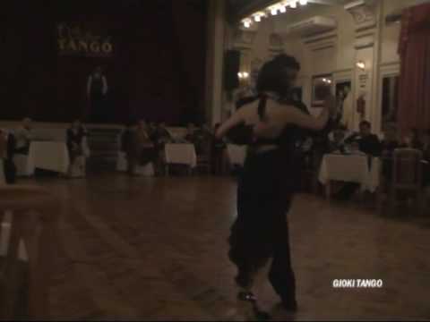  Lida Mantovani  and  Cristhian Sosa  are  dancing  to  the  tango  "  No Esta  "