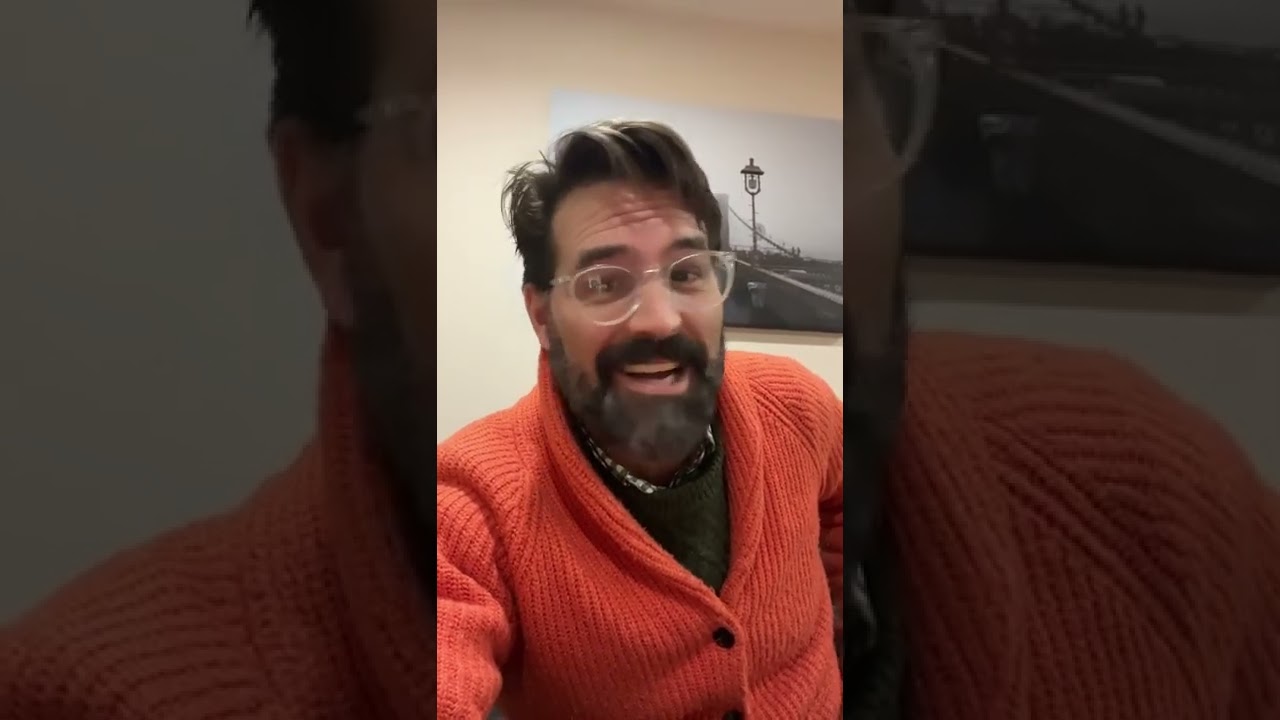 Real time translation of live chat