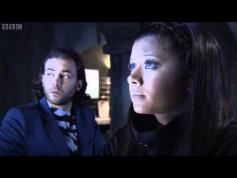 MI High - S05 E08 - The Wasp