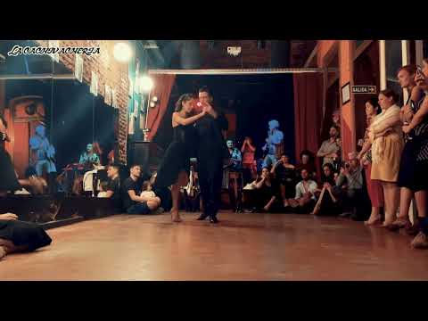 Mariana Dragone & Ricardo Biggieri bailan con El Cachivache Tango Mi serenata