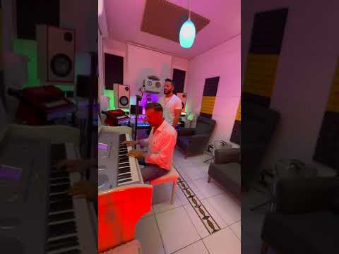 Zafer İrencin - Beş Dakika (Canlı Performans)