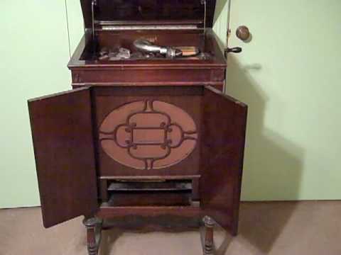 Meyer Davis Scrappy Lambert - Don't Remind Me - Roaring 20's.MP4