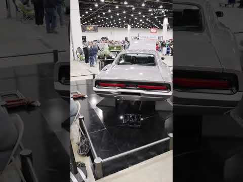 A modern Hellephant engine in a 1970 Dodge Charger 500