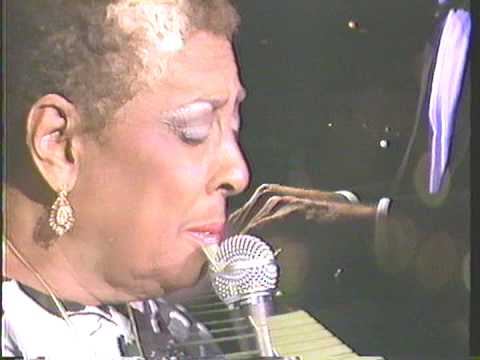 Carmen MCrae - Love Dance