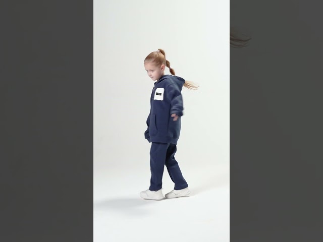 هودي بجيب أمامي أوفرسايز للأطفال للجنسين - أزرق دا...