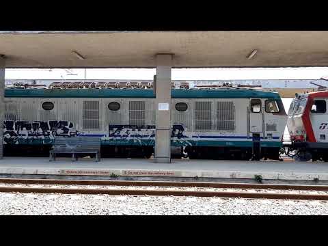 E652.066+652.089 TC 58151+Carri H vuoti in transito ad Acireale.