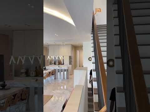 Media gallery image