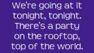 Hot Chelle Rae - Tonight Tonight [Lyrics]