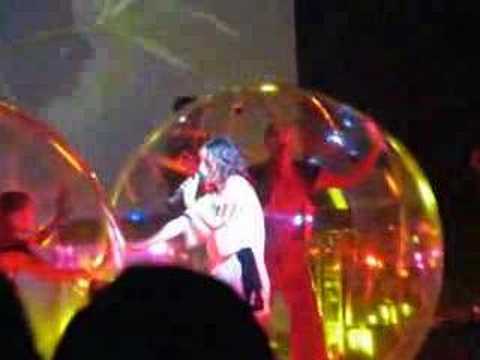 Alizee - Psychedelices, Moscow, 18-05-2008