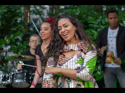 Tanjinih pet godina - Igor Vince & His Drum, Brass And Keys @HOOLOOVOO