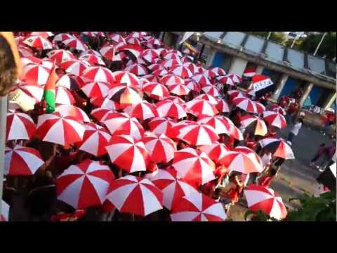 "Barra del Caracas FC-Paraguazo Parte 2" Barra: Los Demonios Rojos &bull; Club: Caracas