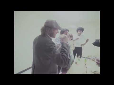 Paul McCartney, Ringo Starr and Harry Nilsson Backstage In Los Angeles, California   21 June 1976