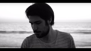 Daniel Dennis - Indiferente (Video Oficial)