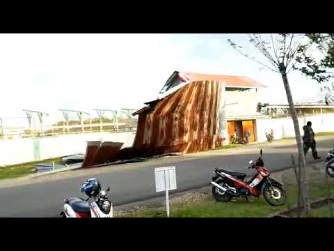 Detik Detik helikopter jokowi merusak stadion Cot Gapu | BIREUEN