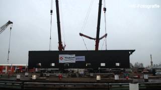 preview picture of video '170 ton wegende sluisdeur geplaatst in Zwartsluis'