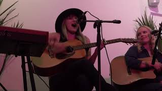 Katy Hurt - See Ya Later @ Camden Chapel - Write Like A Girl 09-05-2019 - 4K