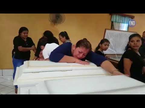 Último adiós a familia calcinada en Managua