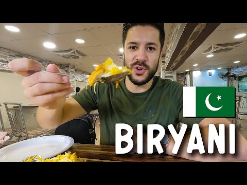 Foreigner tried Biryani in Karachi!