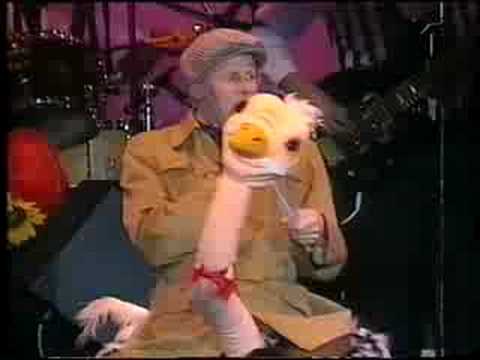 Anders Eriksson rider på struts