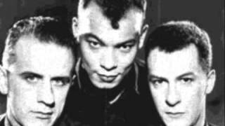 Fine Young Cannibals - Tell Me What.wmv