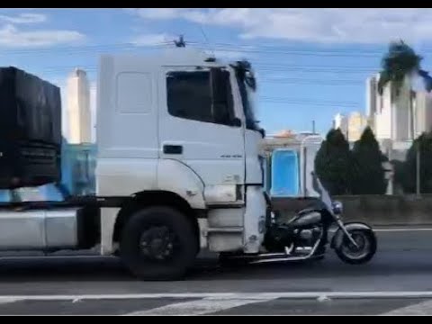 Moto arrastada por 32 Km em SC. Impressionante!!!