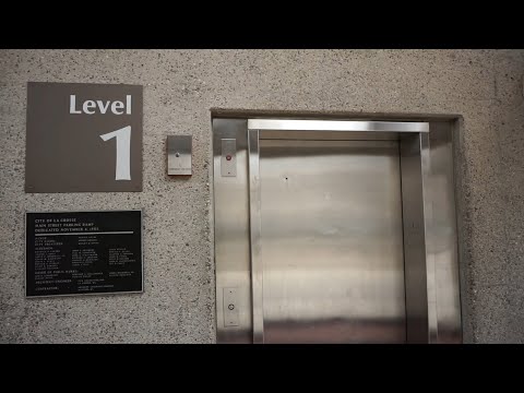 1985 Northwestern hydraulic elevator @ Main Street Parking Ramp, La Crosse, WI