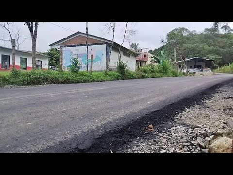 Asegurados 15 kms de pavimento en vía Nariño - Teleantioquia Noticias
