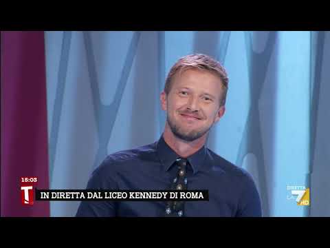 Roma, la preside del Kennedy: "Qui nessun docente senza Green Pass"