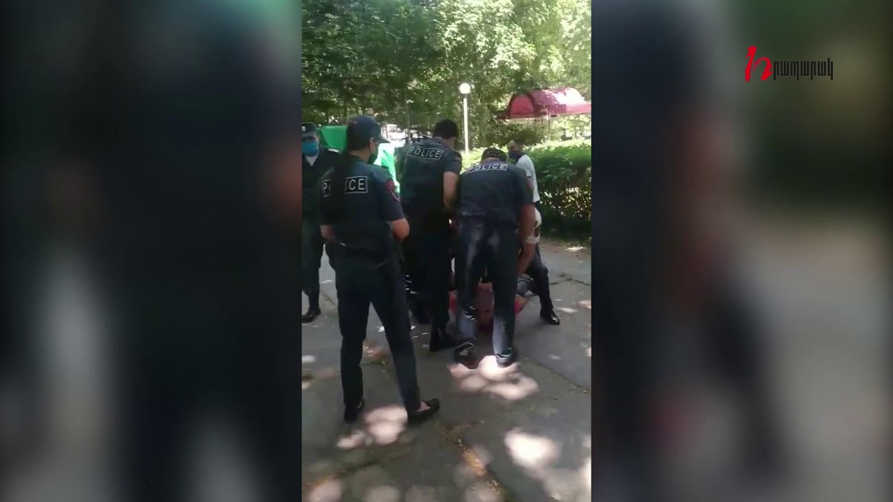 Ոստիկանները ստորացնում են ՀՀ քաղաքացուն