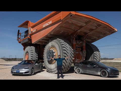 Here's What It's Like To Drive An Insanely Giant Mining Vehicle!